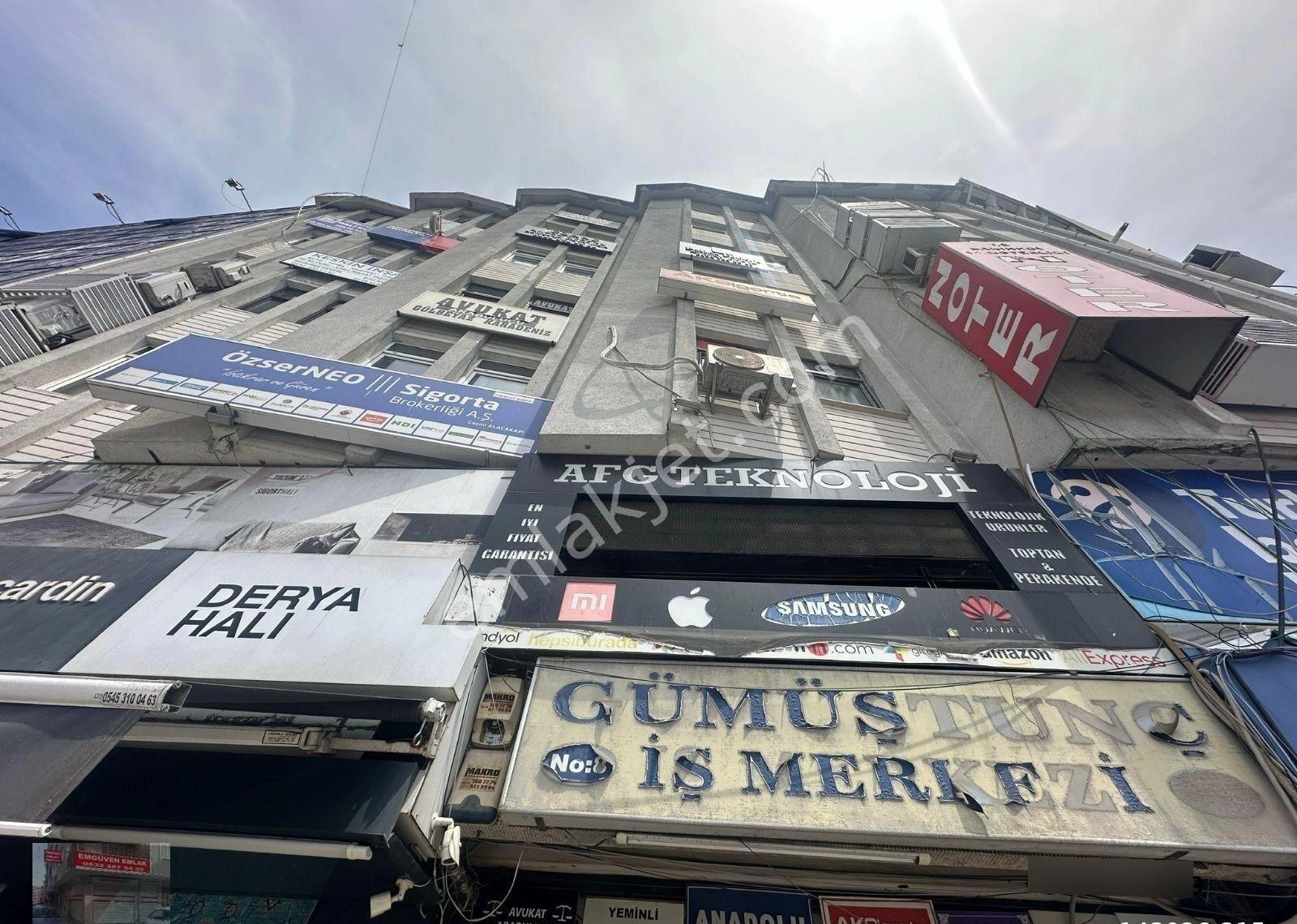 Esenler Dörtyol Meydanında Han İçinde Temiz Bakımlı Ofis Büro