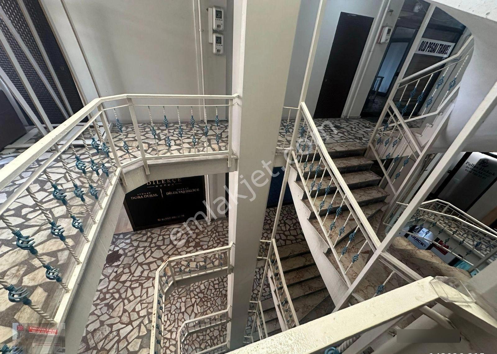 Esenler Dörtyol Meydanında Han İçinde Temiz Bakımlı Ofis Büro - Görsel 11