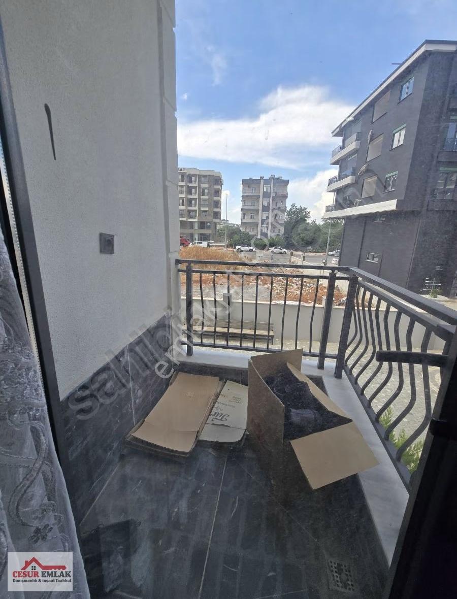 Cesurdan Yüzme Havuzlu Sitede Satılık Daire - Görsel 2
