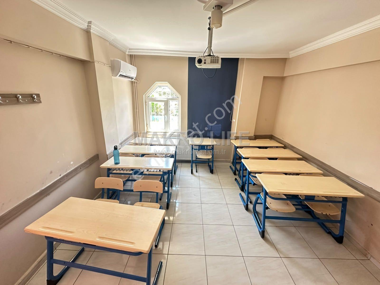 Bölgenin En İşlek Villaları Satışta / Diclekentte 7+1 Dubleks Villa - Görsel 15