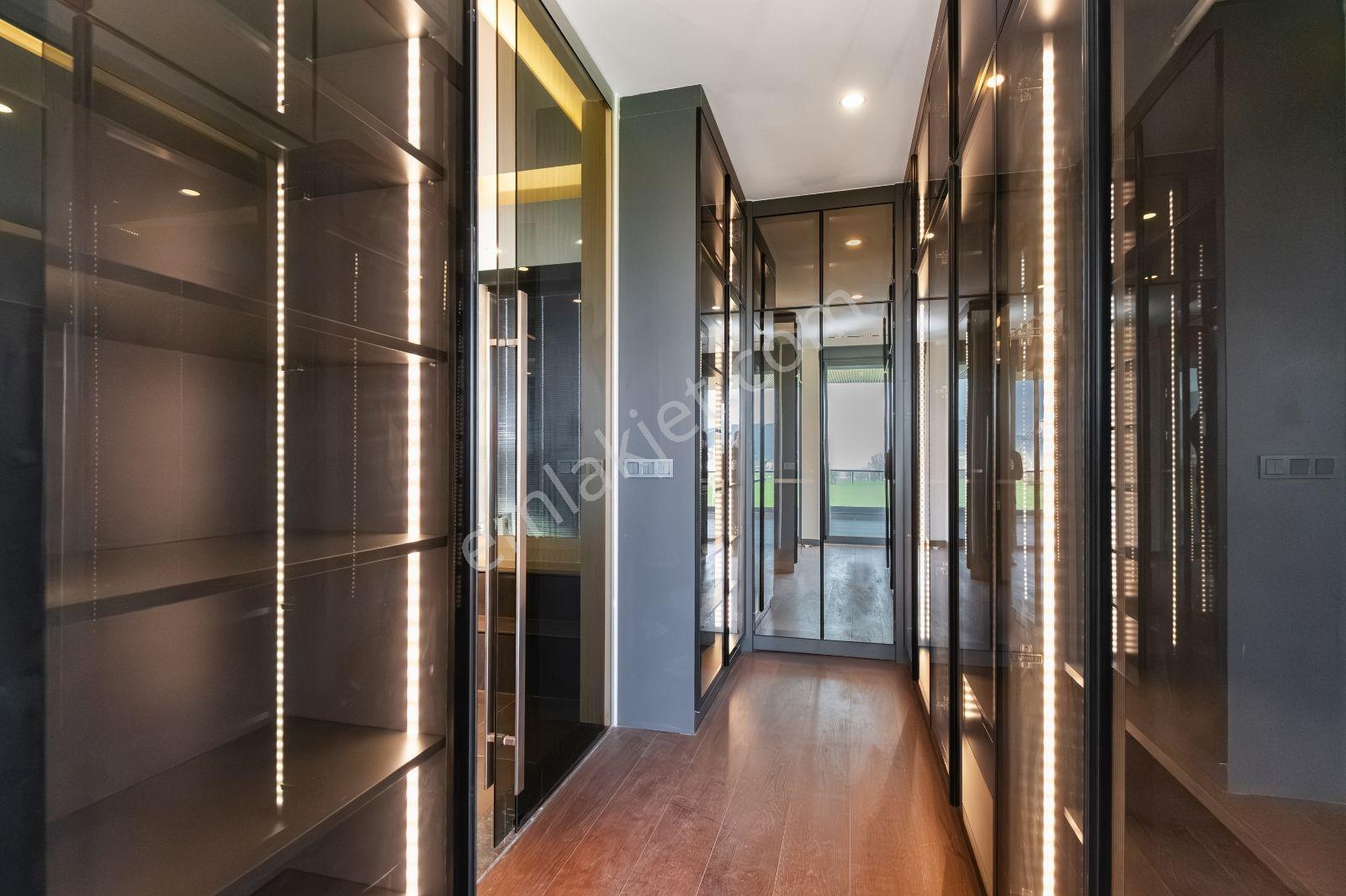 Altınkale Geniş Bahçeli Ve Kapalı Garajlı Özel Tasarım Villa - Görsel 25