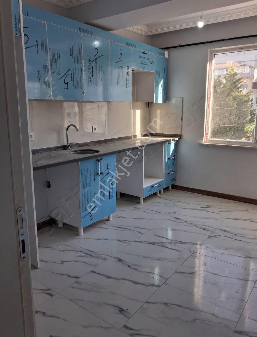 Tuşba Emlaktan Satılık İskanlı Ara Kat Ön Cepe Sıfır 2+1 Daire - Görsel 13