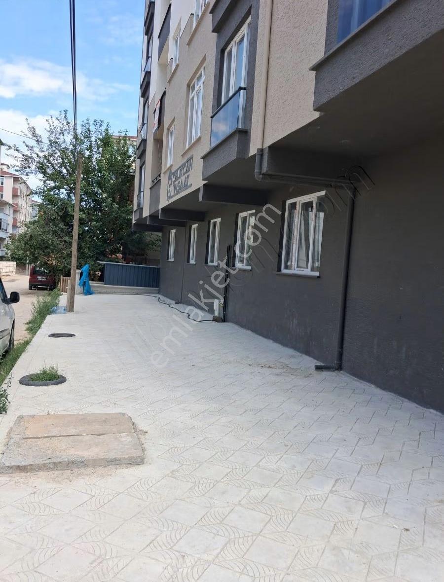 Tuşba Emlaktan Satılık İskanlı Ara Kat Ön Cepe Sıfır 2+1 Daire - Görsel 20