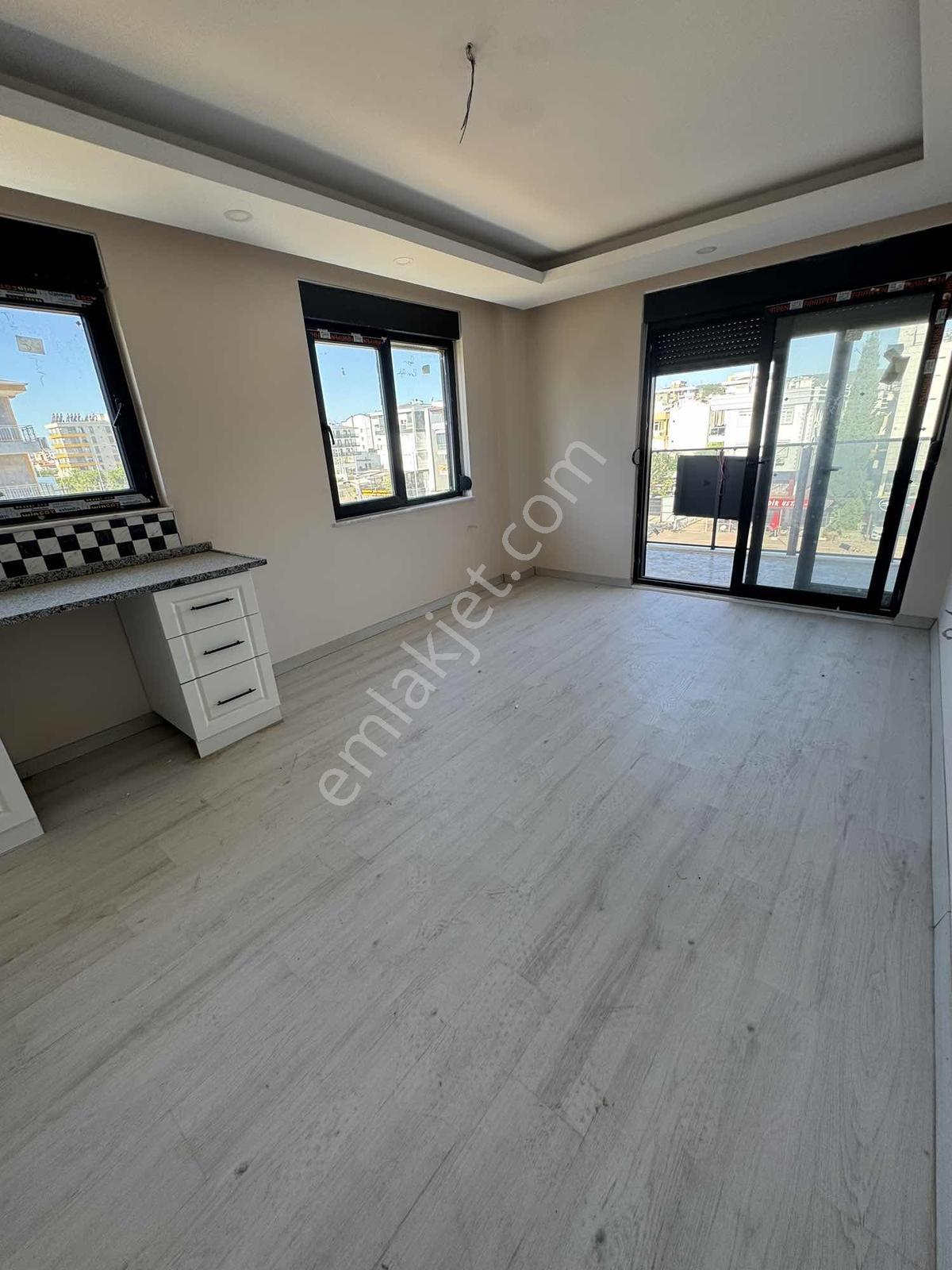 Tramvaya Adım Mesafede Katta Kiralık 2+1 Sıfır Daire - Görsel 6