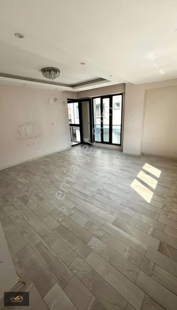 İlbade Bayramyeri Yakını Cadde Üzeri Lüks Geniş Daire 3+1 140m2 - Görsel 5
