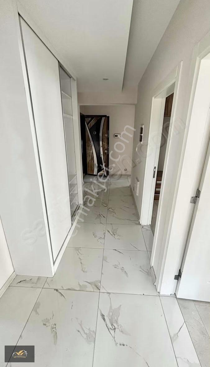 İlbade Bayramyeri Yakını Cadde Üzeri Lüks Geniş Daire 3+1 140m2 - Görsel 3