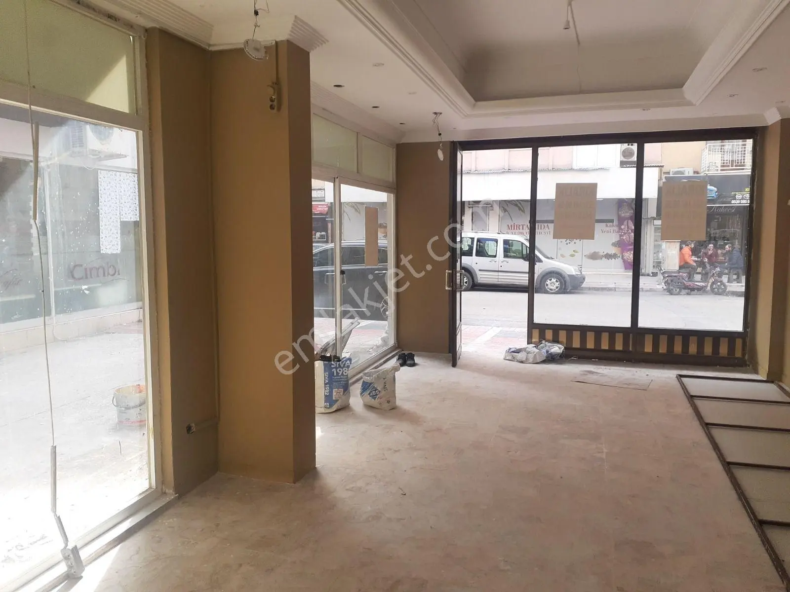 Akdeniz Gündoğdu Kiralık Cadde Üzeri Dükkanlar - Görsel 13