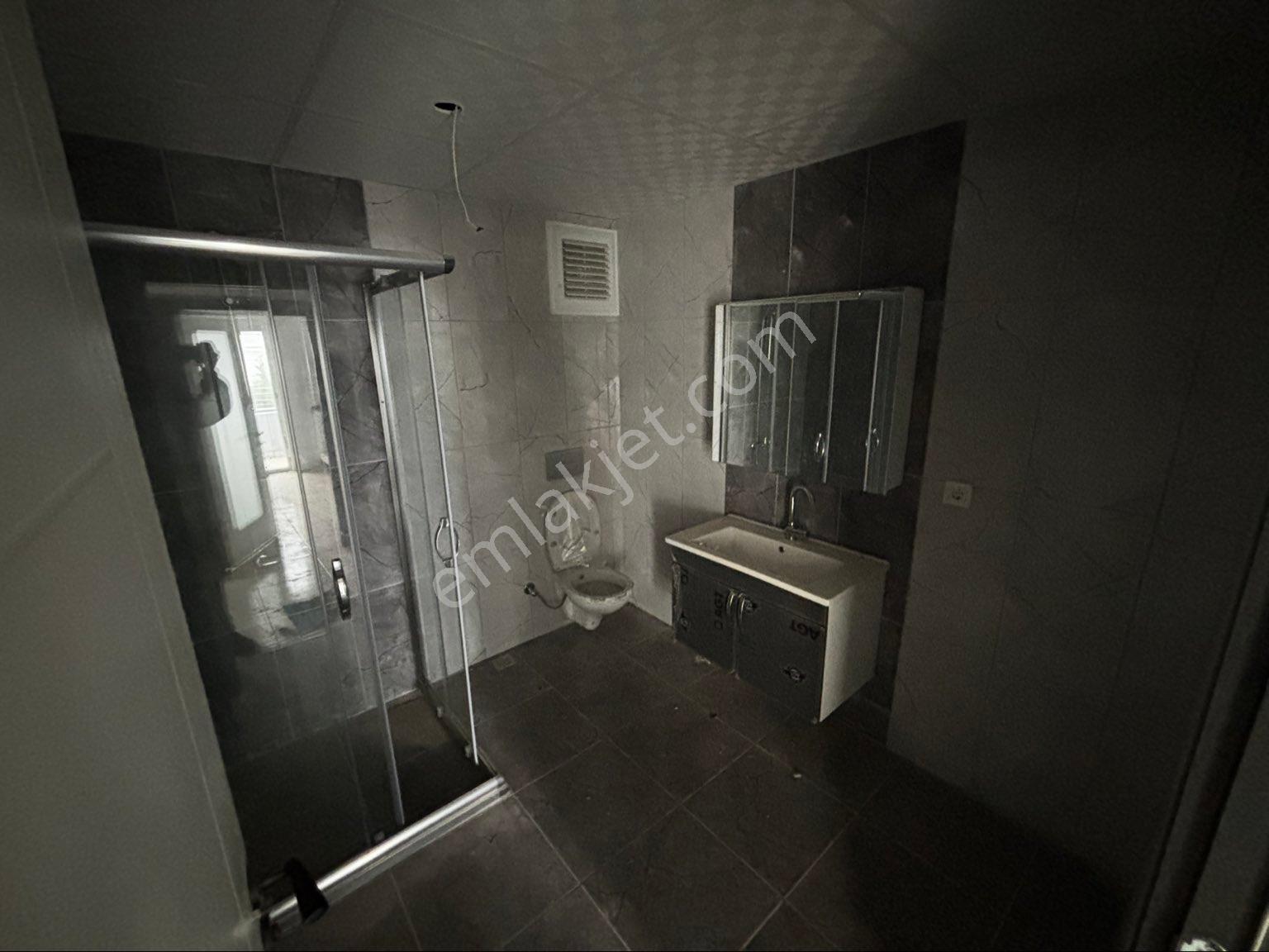 Çanakkale Çardak'da Ebeveyn Banyolu 3+1 Kiralık Daire - Görsel 13