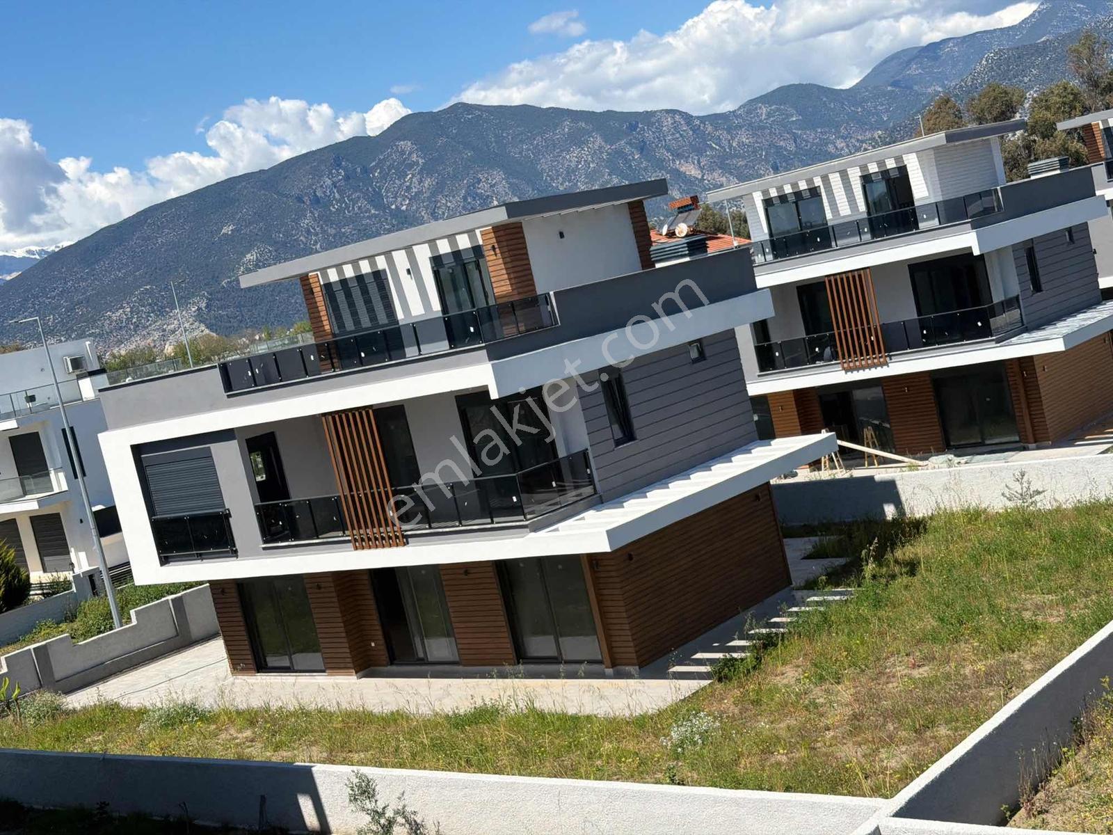 Finkum Villalarında Prestijli Lüks Yaşam Alan 5+1 Villa Satılık