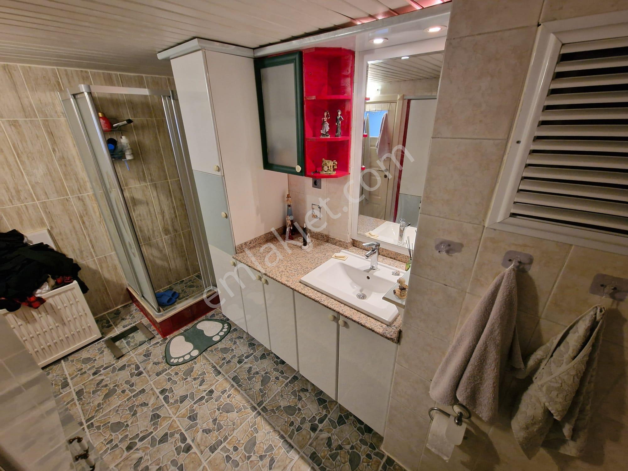 4+1güzelyalı Kap.mutfak 3banyo 3wc 240m2 Gdb Cephe 2balkon Site İçi Sosyete Pazarı Civ.az Hasarlı - Görsel 31