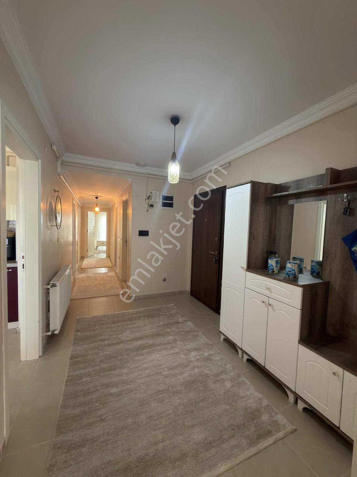 Doğu Gayrimenkulden Söğütlü'de Üniye 1 Dk 165m2 3cephe 3+1 Daire - Görsel 12