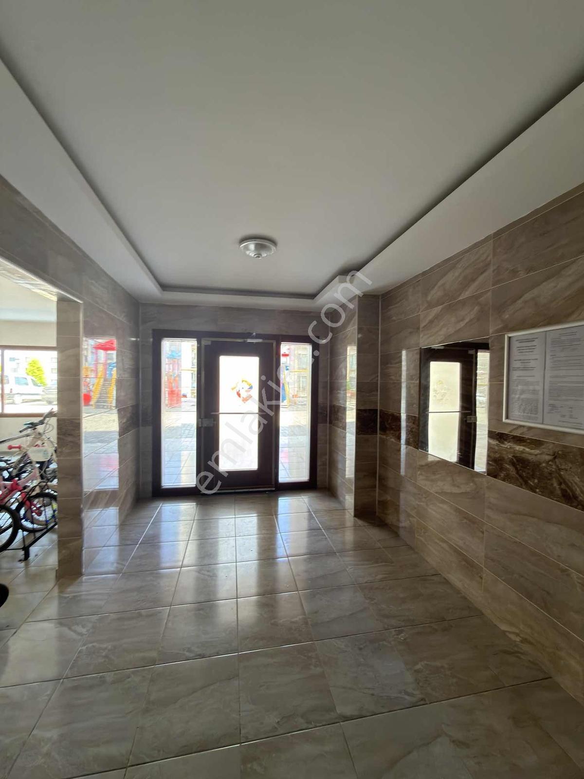 Doğu Gayrimenkulden Söğütlü'de Üniye 1 Dk 165m2 3cephe 3+1 Daire - Görsel 25