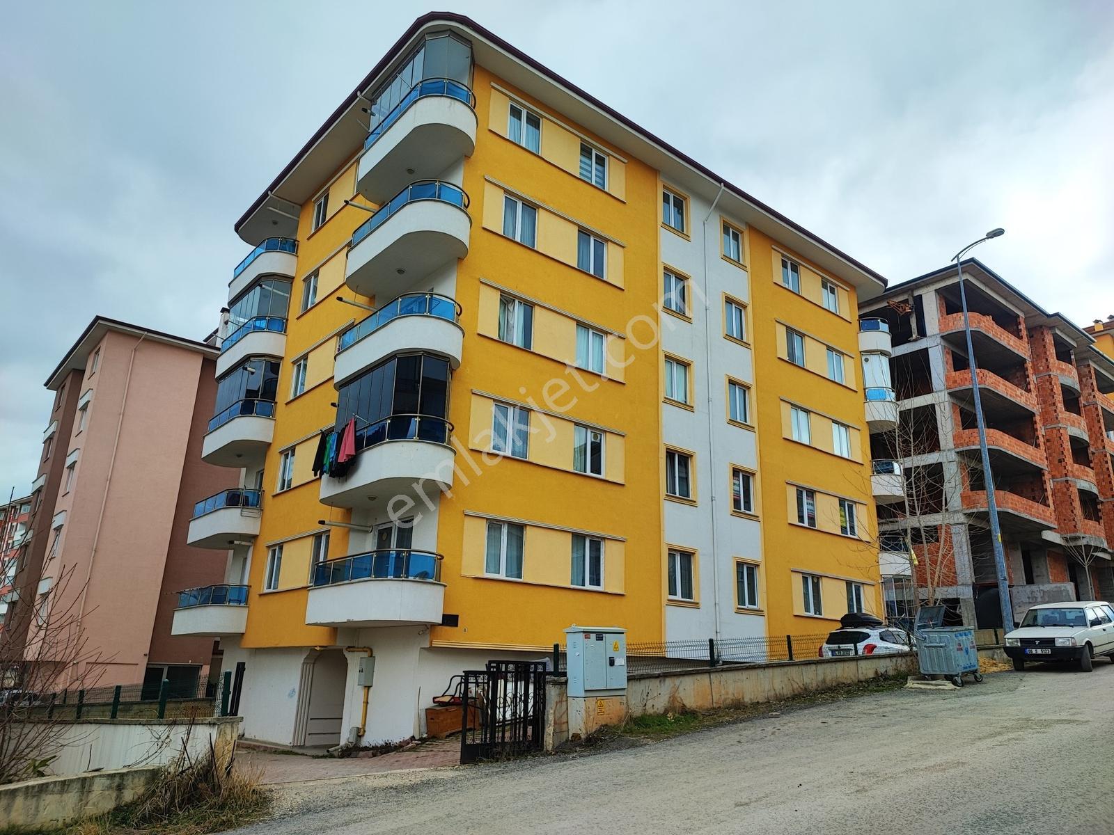 Kastamonu Emlak Gayrimenkulden Kiralık Venüs Apartmanı 2+1 Daire