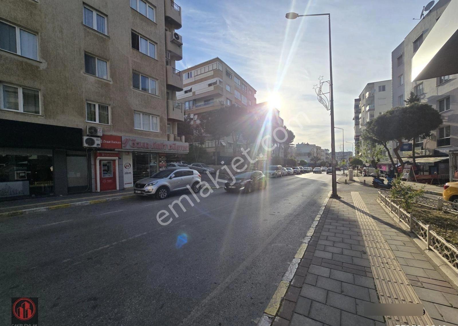 Balçovada Sakarya Caddesi Üzeri İşlek Konumda Kiralık Dükkan - Görsel 32