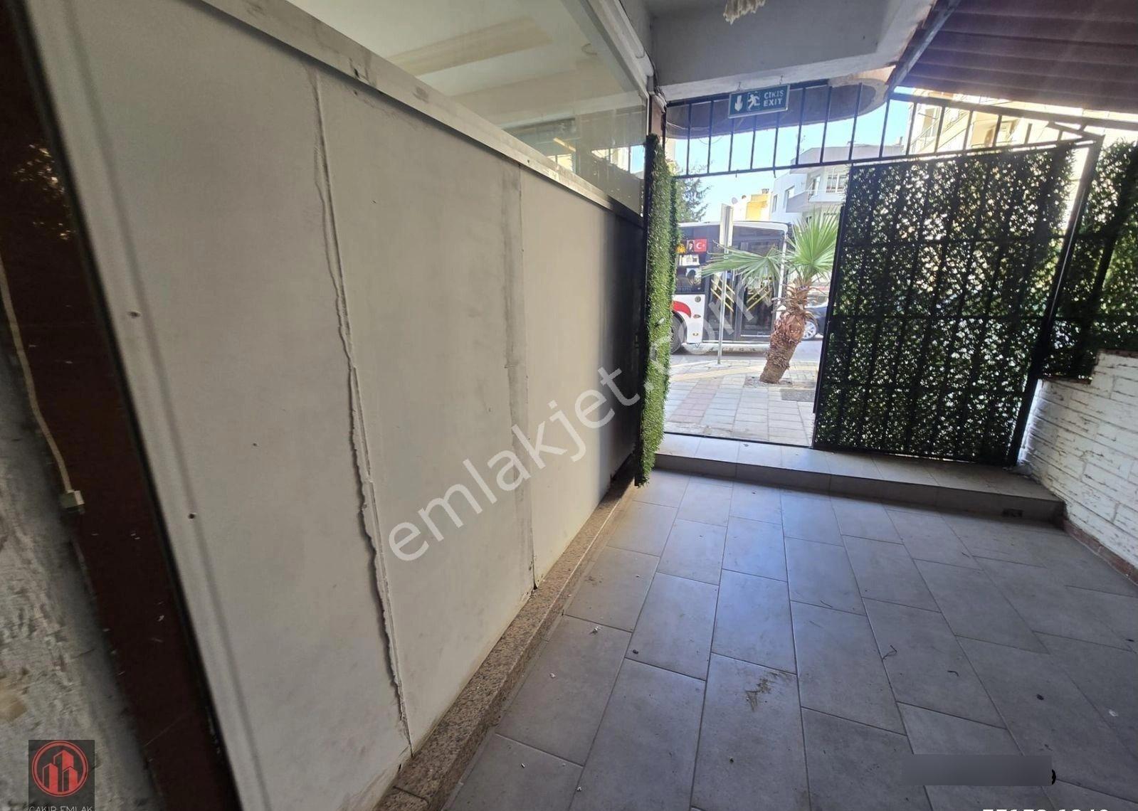 Balçovada Sakarya Caddesi Üzeri İşlek Konumda Kiralık Dükkan - Görsel 27