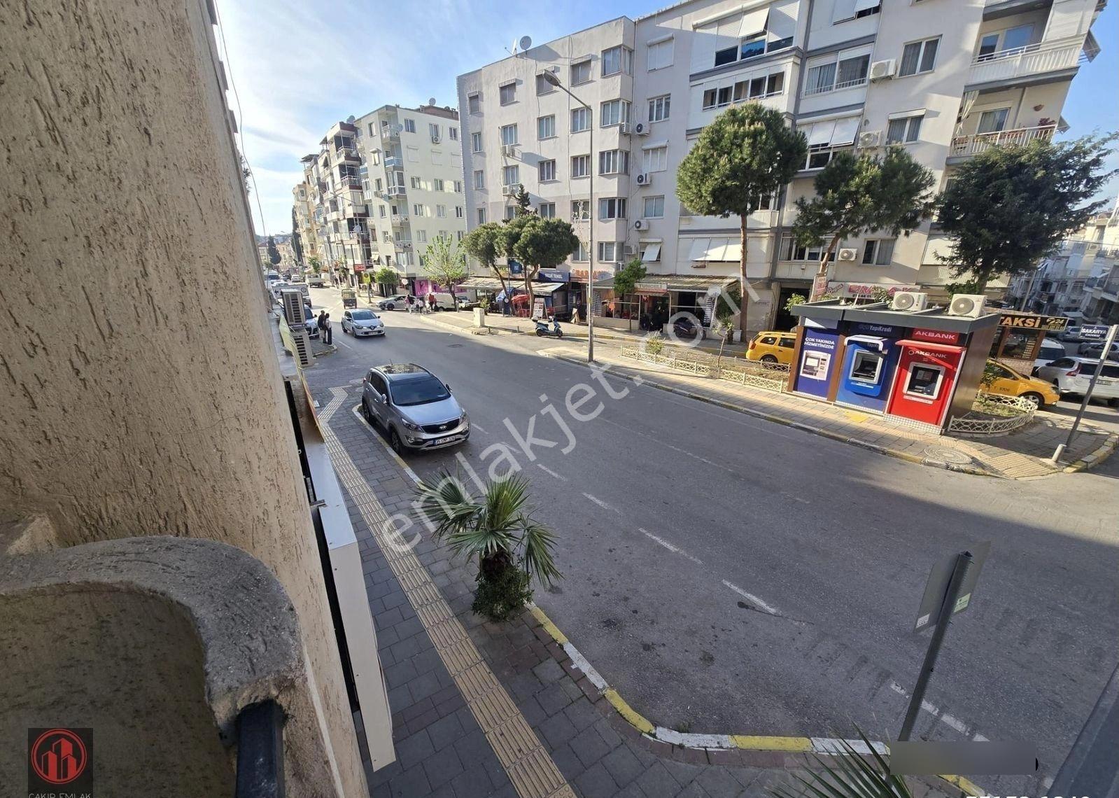 Balçovada Sakarya Caddesi Üzeri İşlek Konumda Kiralık Dükkan - Görsel 29