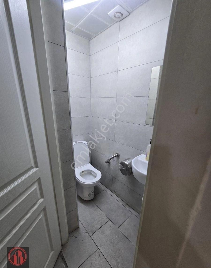 Balçovada Sakarya Caddesi Üzeri İşlek Konumda Kiralık Dükkan - Görsel 26