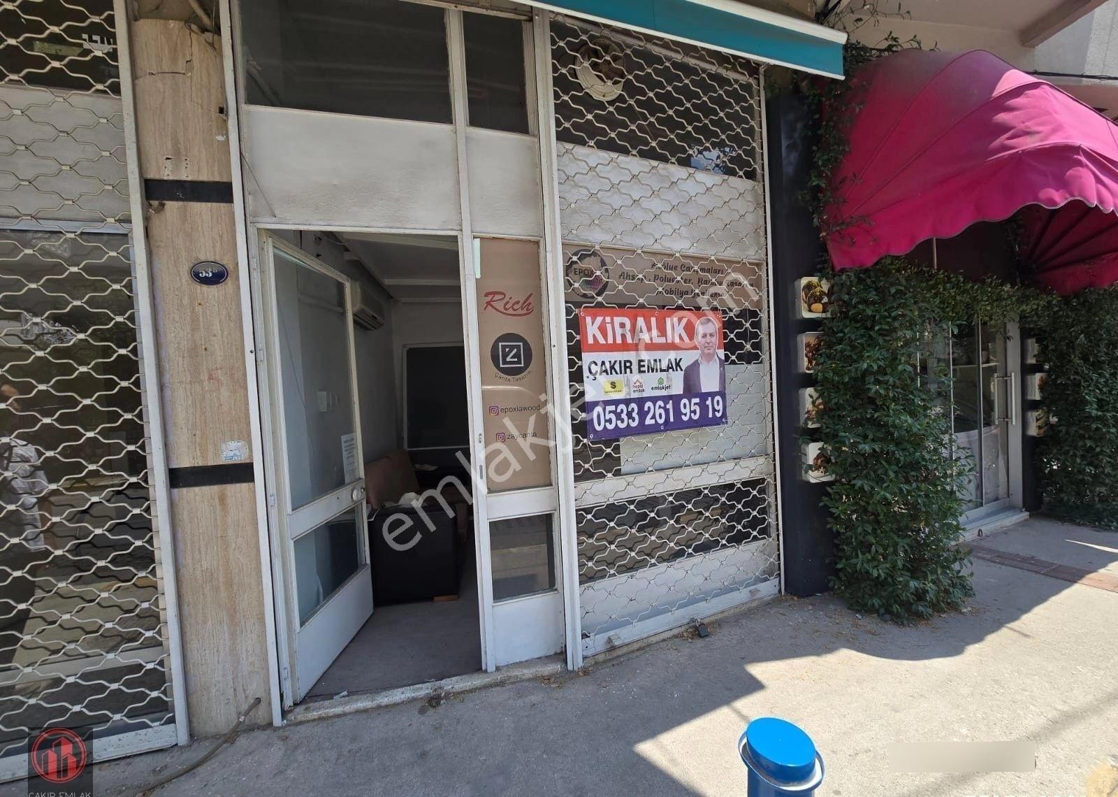 Balçova Eğitim Mah. İşlek Yol Üzeri 18m² Kiralık Dükkan
