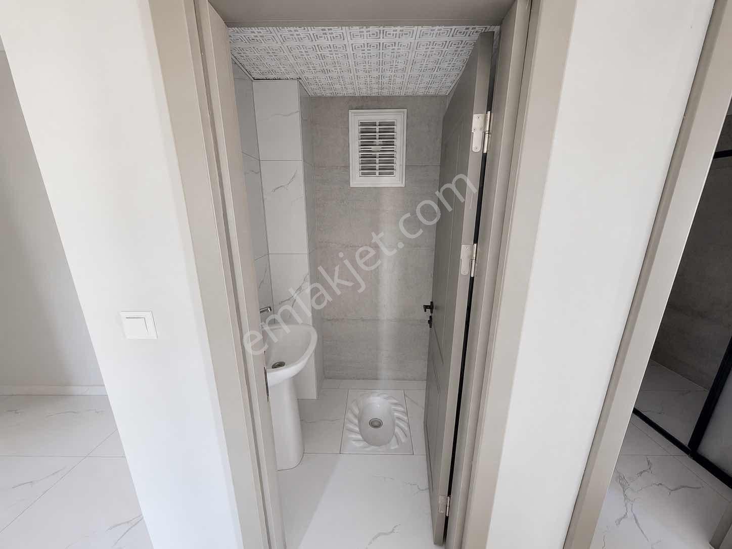 Demirel'de Satılık 2+1 110m2 Katta Ebeveyn Banyolu Ferah Daire ! - Görsel 24