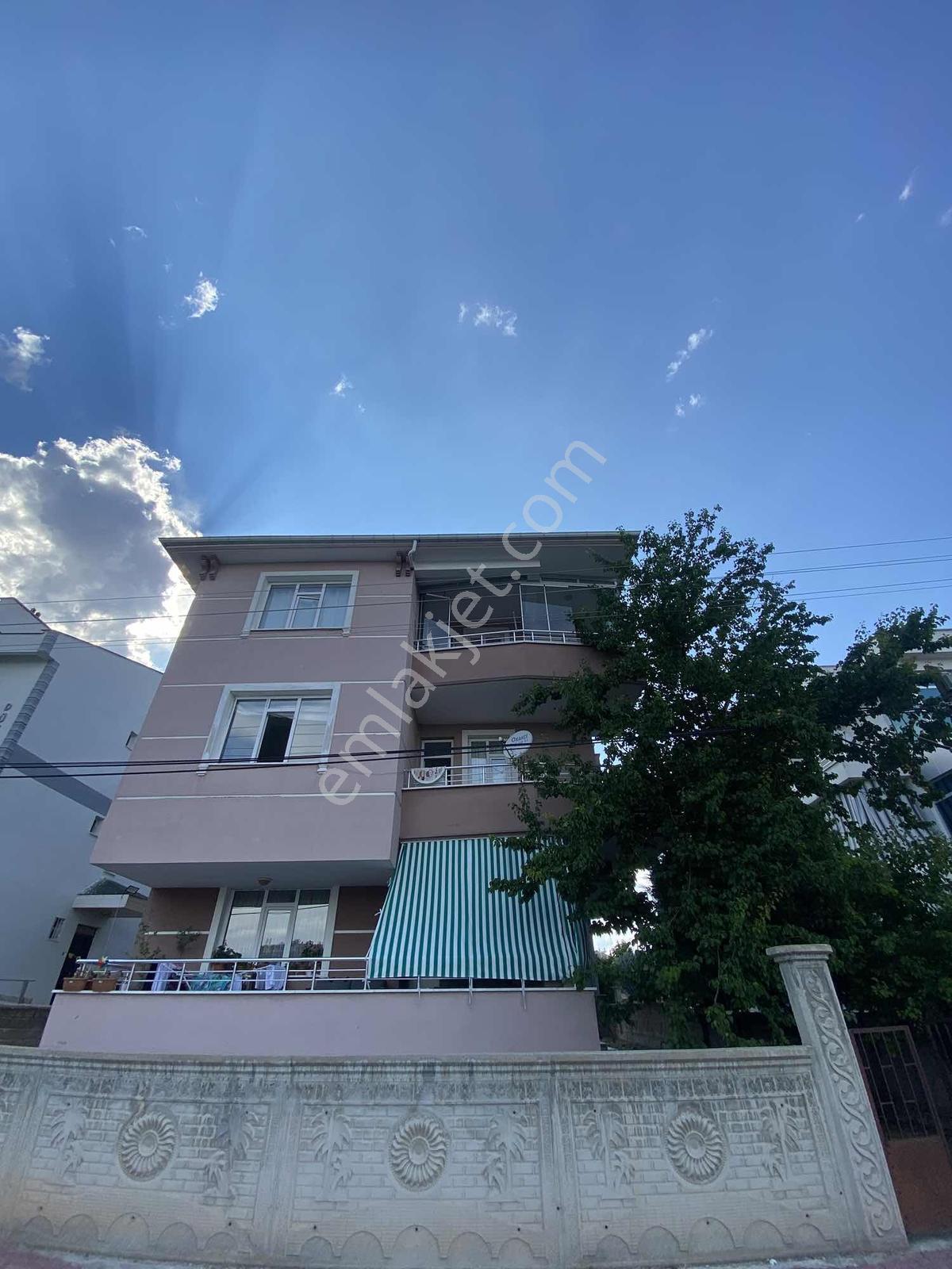 Hüsamettin Çelebi Mah. Özalkent Karakolu Arkası Geniş 3+1 Daire - Görsel 13