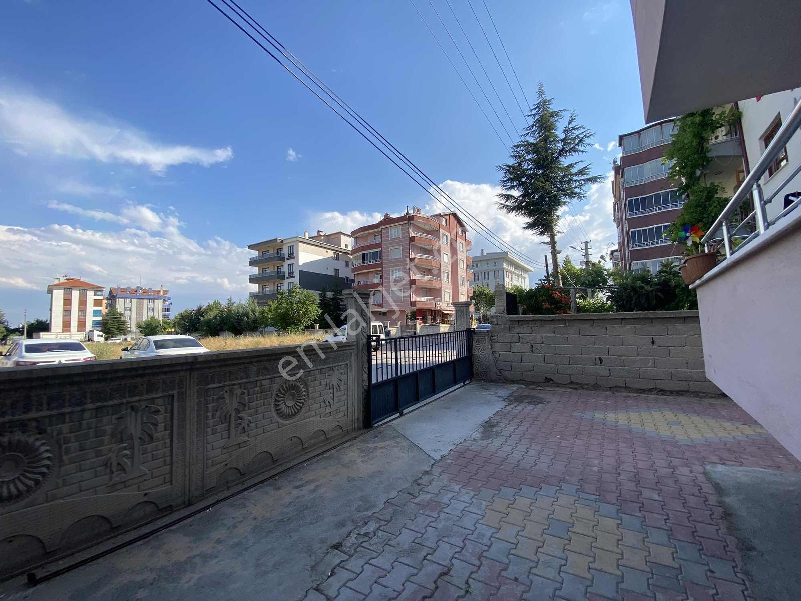 Hüsamettin Çelebi Mah. Özalkent Karakolu Arkası Geniş 3+1 Daire - Görsel 8
