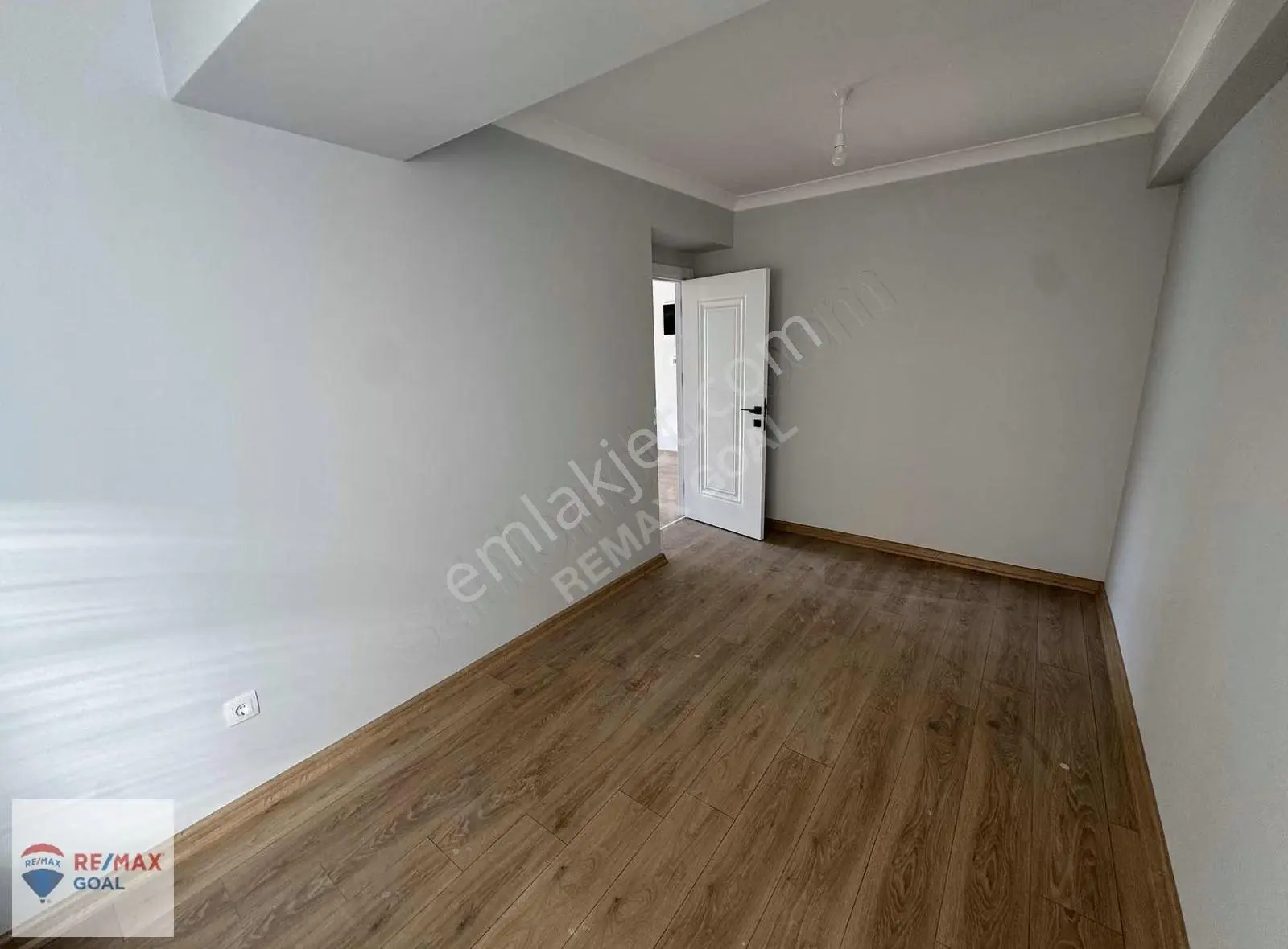 Marmara Üniversitesi Dibinde Büyük 2+1 Kapalı Mutfak Daire - Görsel 4