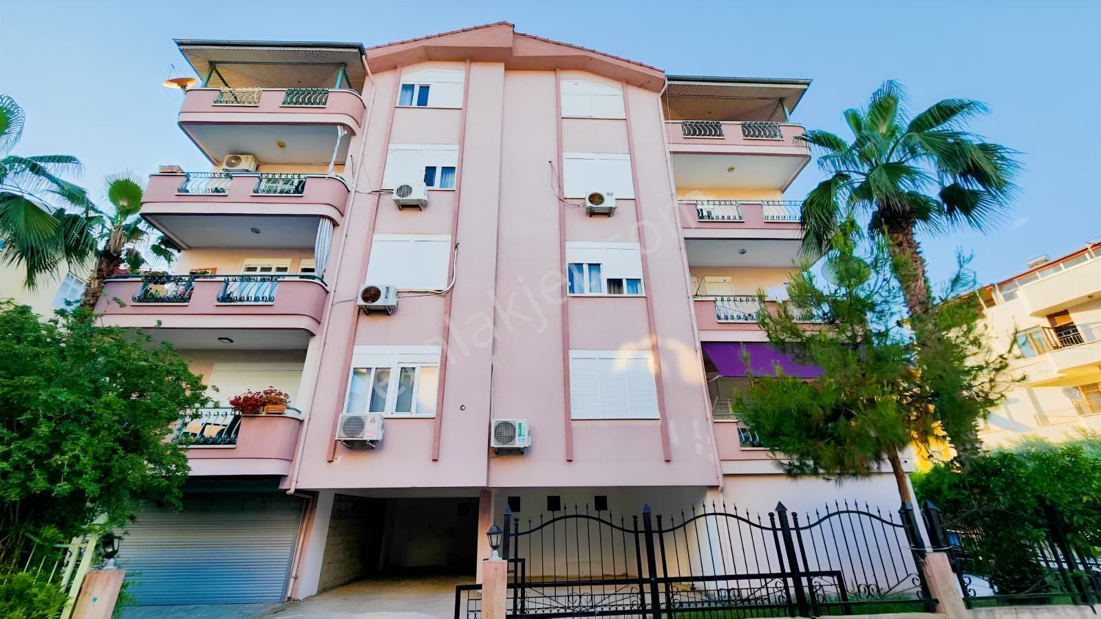 Manavgat Bahçelievler Mahallesi'de Kiralık 4+1 Dubleks Daire - Görsel 2