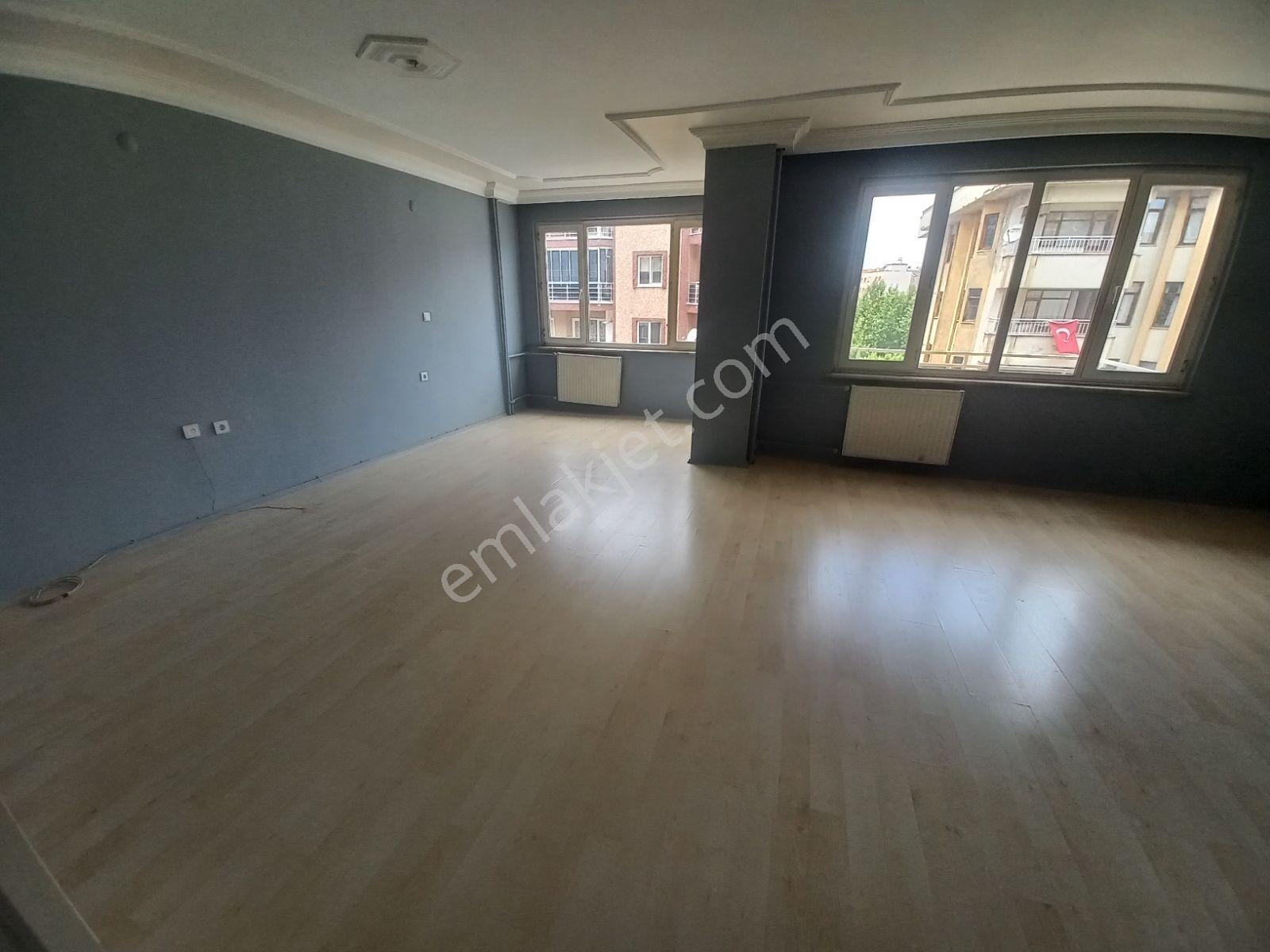 Lise Caddesin Kiralık Arakat Daire - Görsel 17