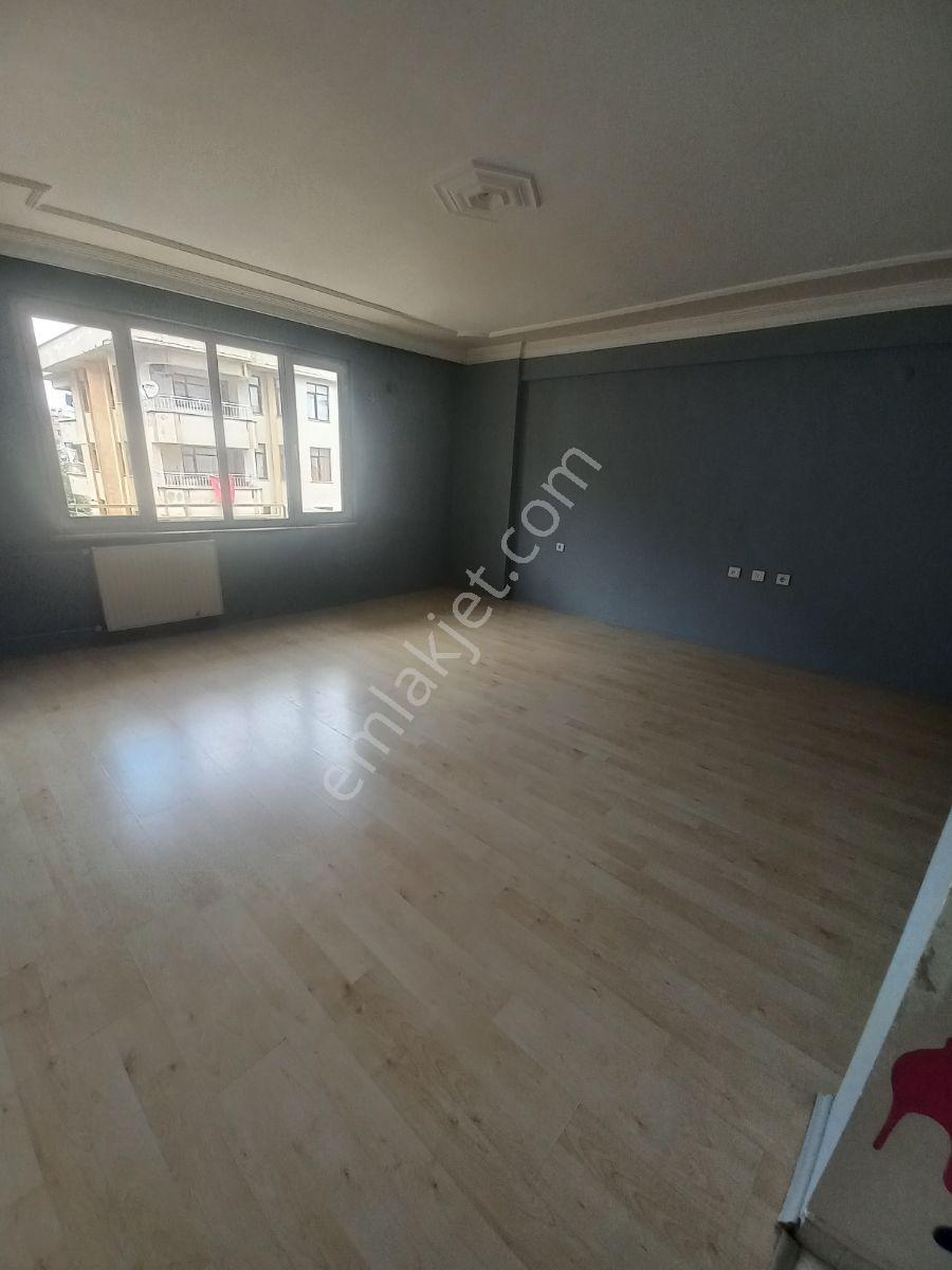 Lise Caddesin Kiralık Arakat Daire - Görsel 33