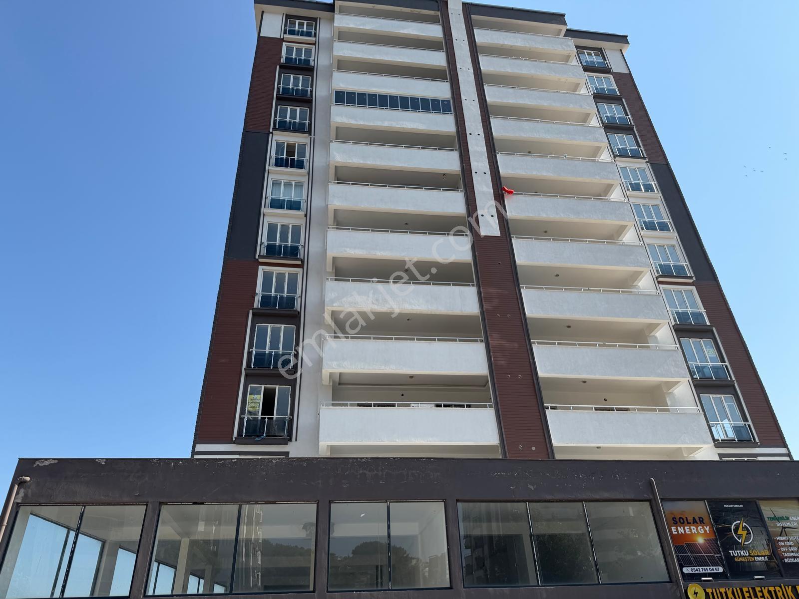 Ana Cadde Üzeri Satılık 310 Mkare Girişli Dükkan - Görsel 5