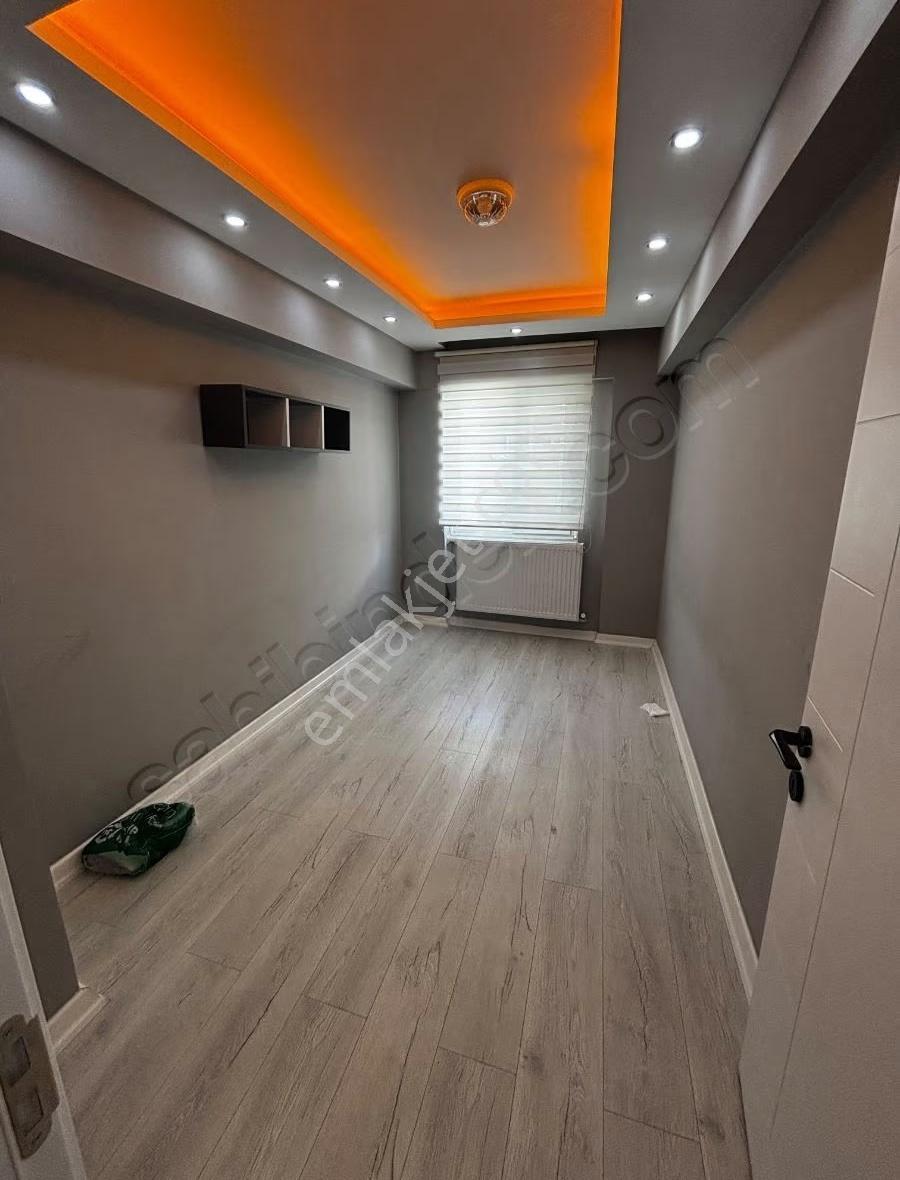 İş Bankası Karşısı 3+1 Kiralık Arakat Daire - Görsel 6
