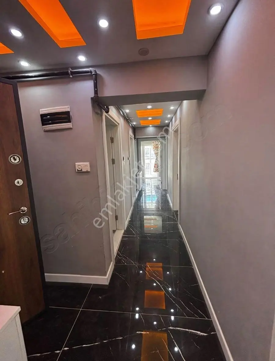 İş Bankası Karşısı 3+1 Kiralık Arakat Daire - Görsel 3
