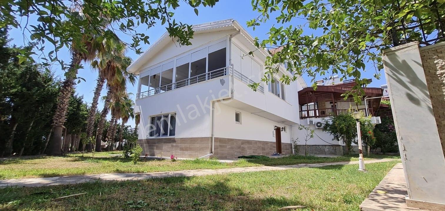 Antalya Manavgat Karacalar Ato Tatil Sitesinde Satılık Yazlık
