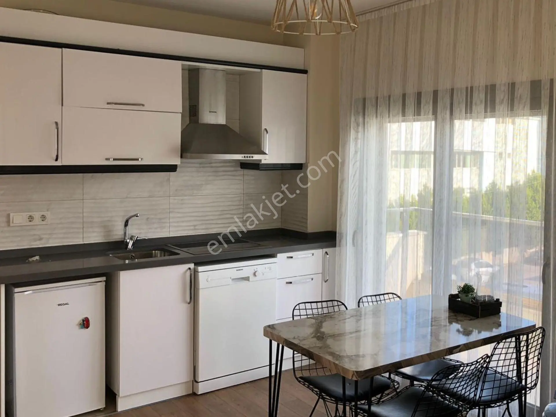 Optimum Avm Ve İzban'a 150m, Eşyalı 1+1 Arakat Daire - Görsel 3
