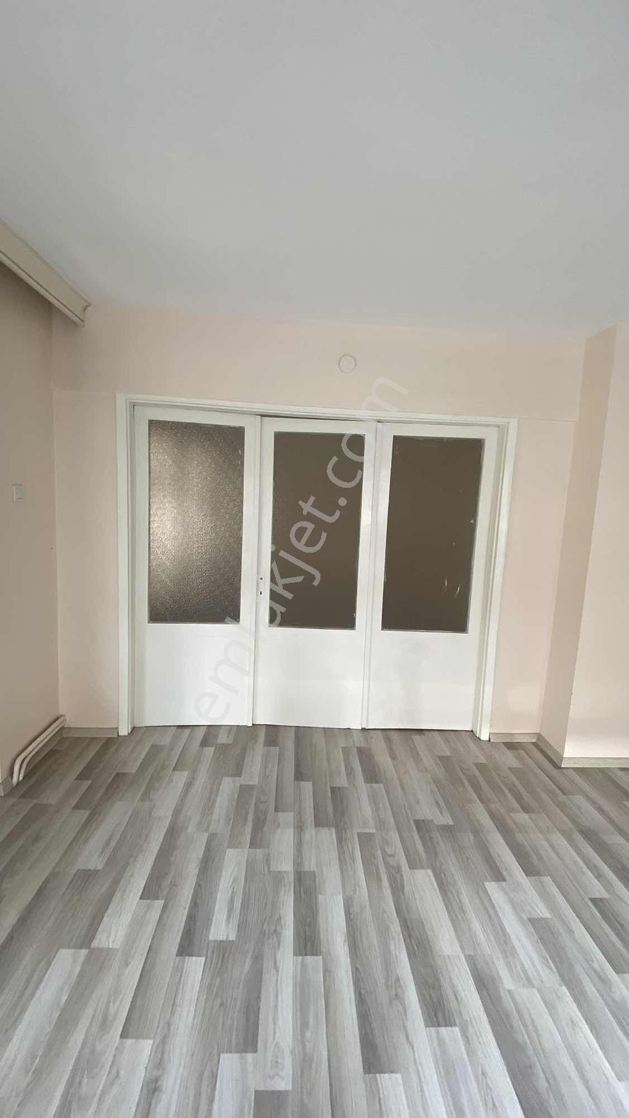 Metroya Yürüme Mesafesinde Yapılı 3+1 Kiralık - Görsel 7