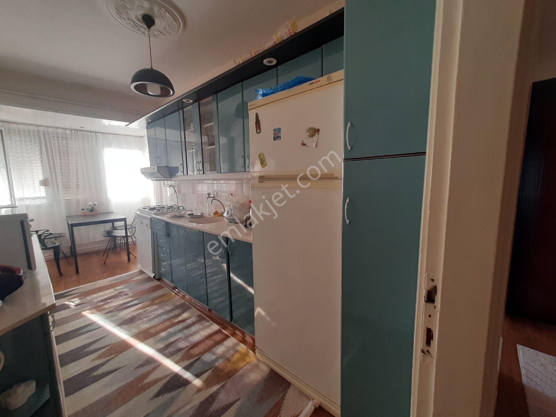 ⭐izmir Buca Menderes Mah.fakültelerin Merkezinde 3+1 Satılık Daire Tapusu Var Pazarlıklık Var⭐