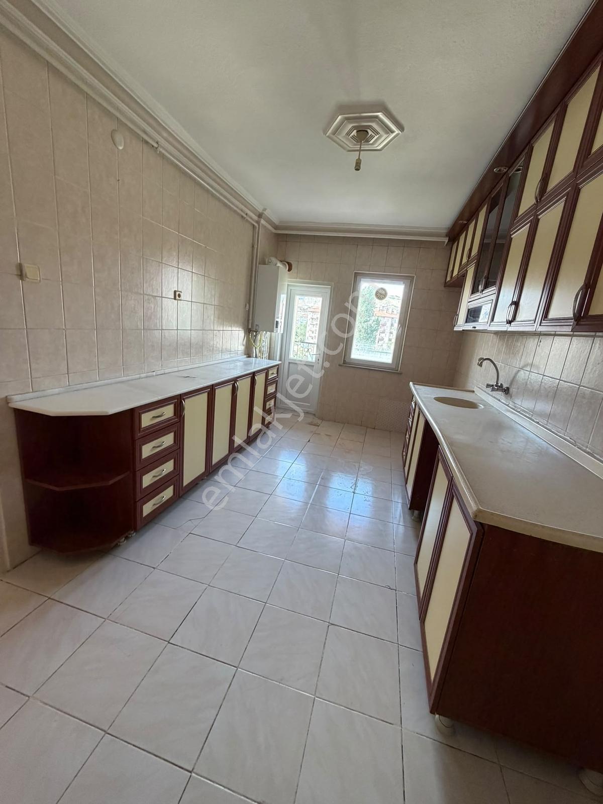 Mes Emlak'tan Merkezde Kaçırılmayacak 3+1 Kiralık Site Dairesi - Görsel 9