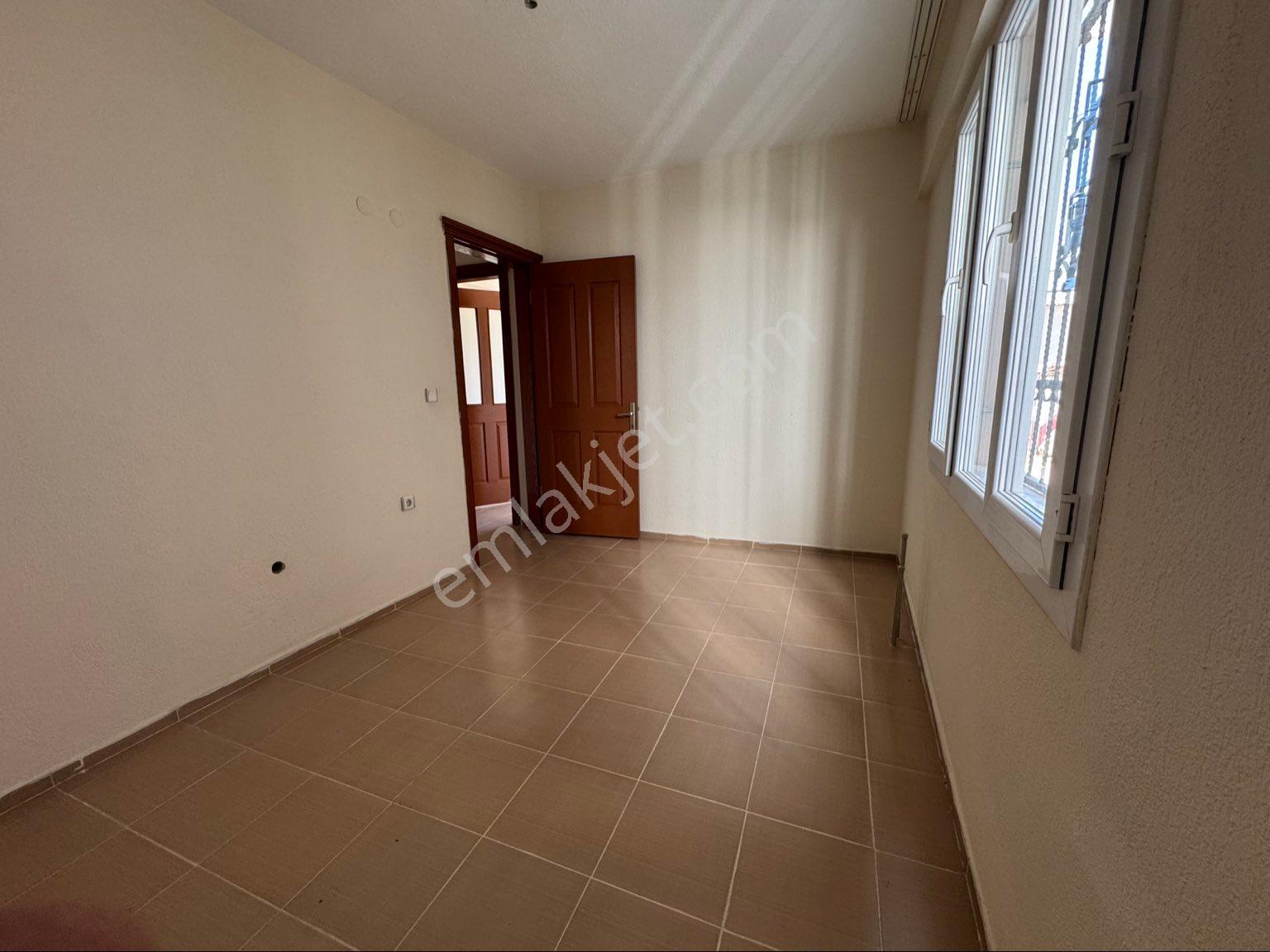 Buca Yenigün Mah. 3+1 140m2. Yüksek Giriş Büyük Kiralık Daire - Görsel 13