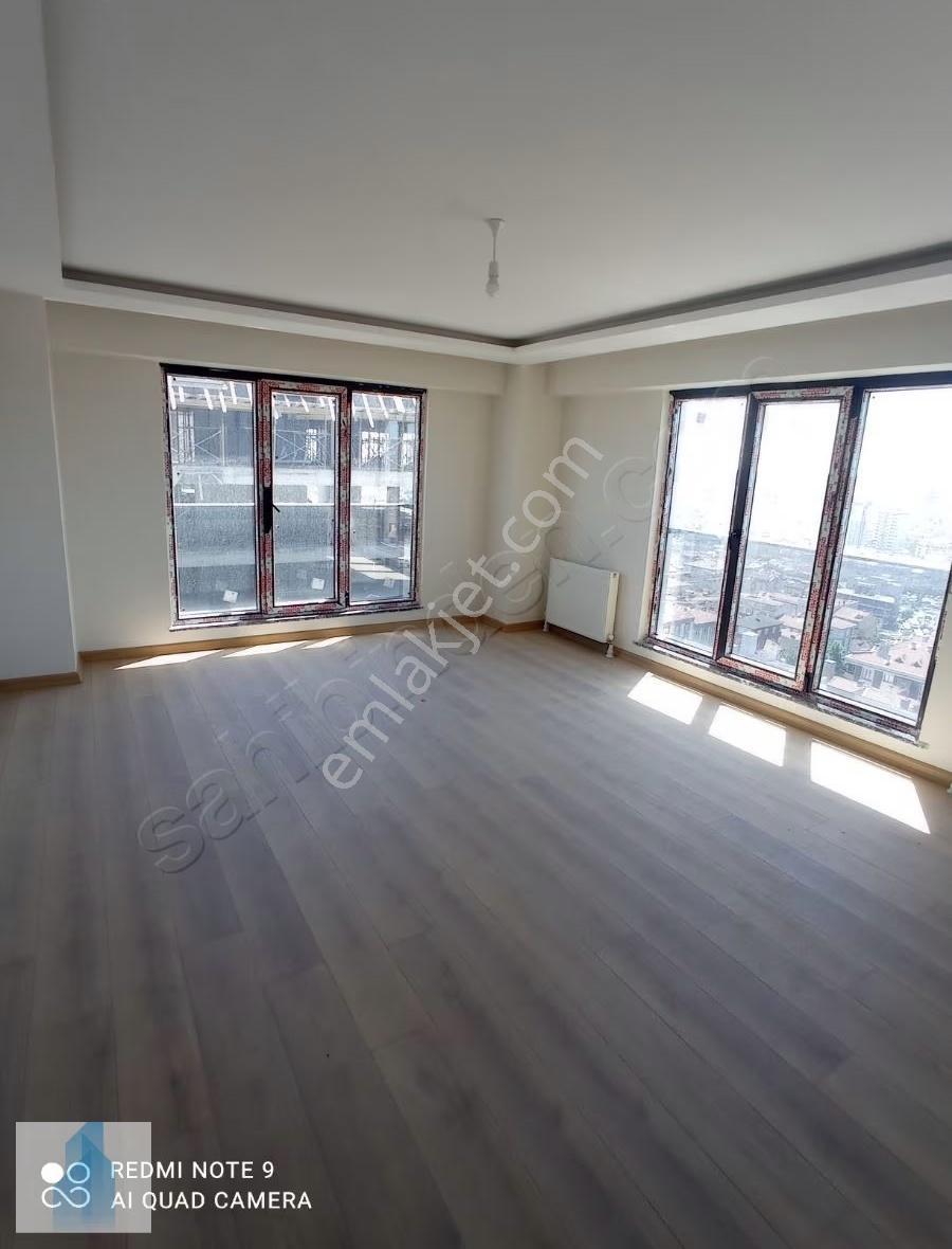 Bağcılar Meydana Yakın Site İçinde Sıfır 3+1 Daire, 120 M2