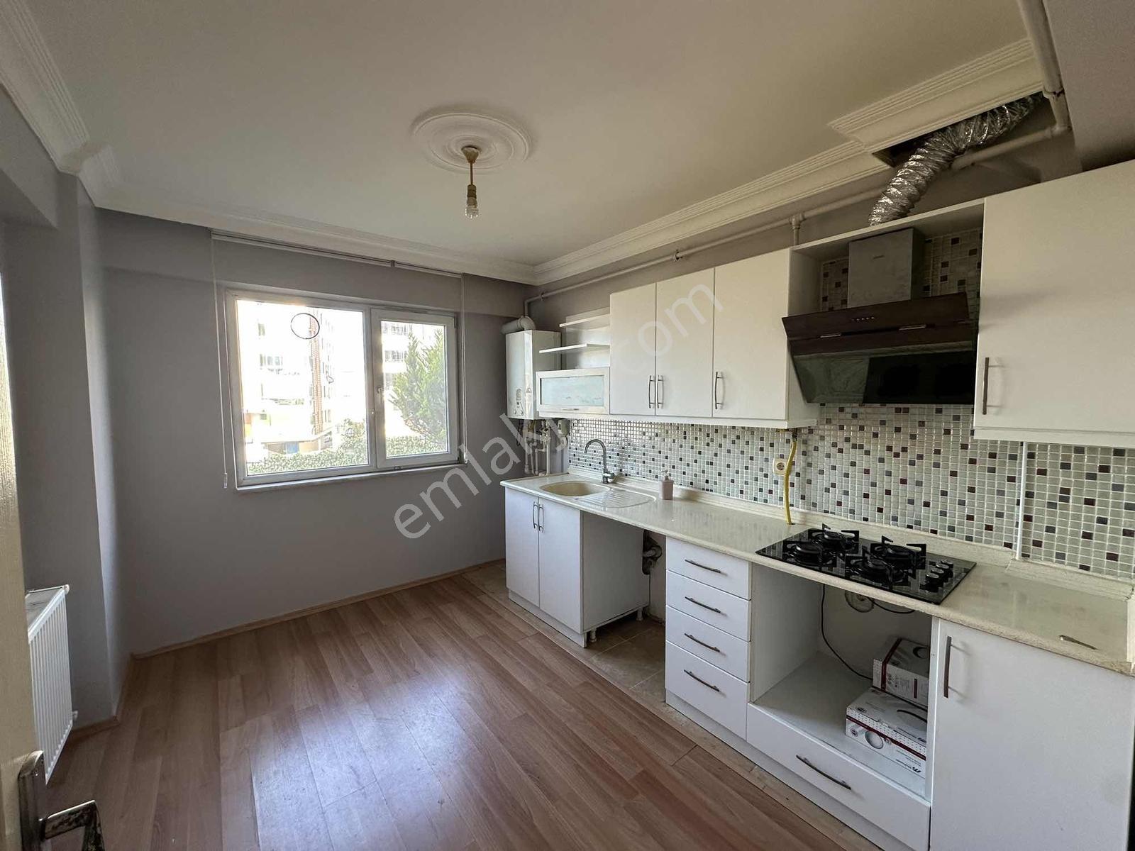 Deka Gayrimenkul'den İstiklal Mh Site İçi Kiralık 3+1 Daire - Görsel 3