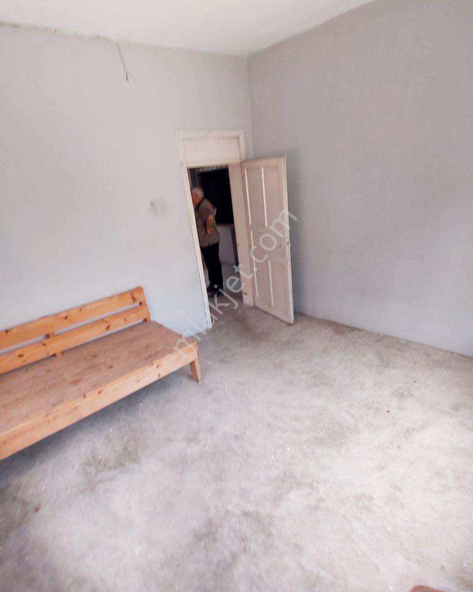 Sümerde Gülek Cami Yakını Satılık 3katlı Müstakil Ev-köşe Başı - Görsel 5