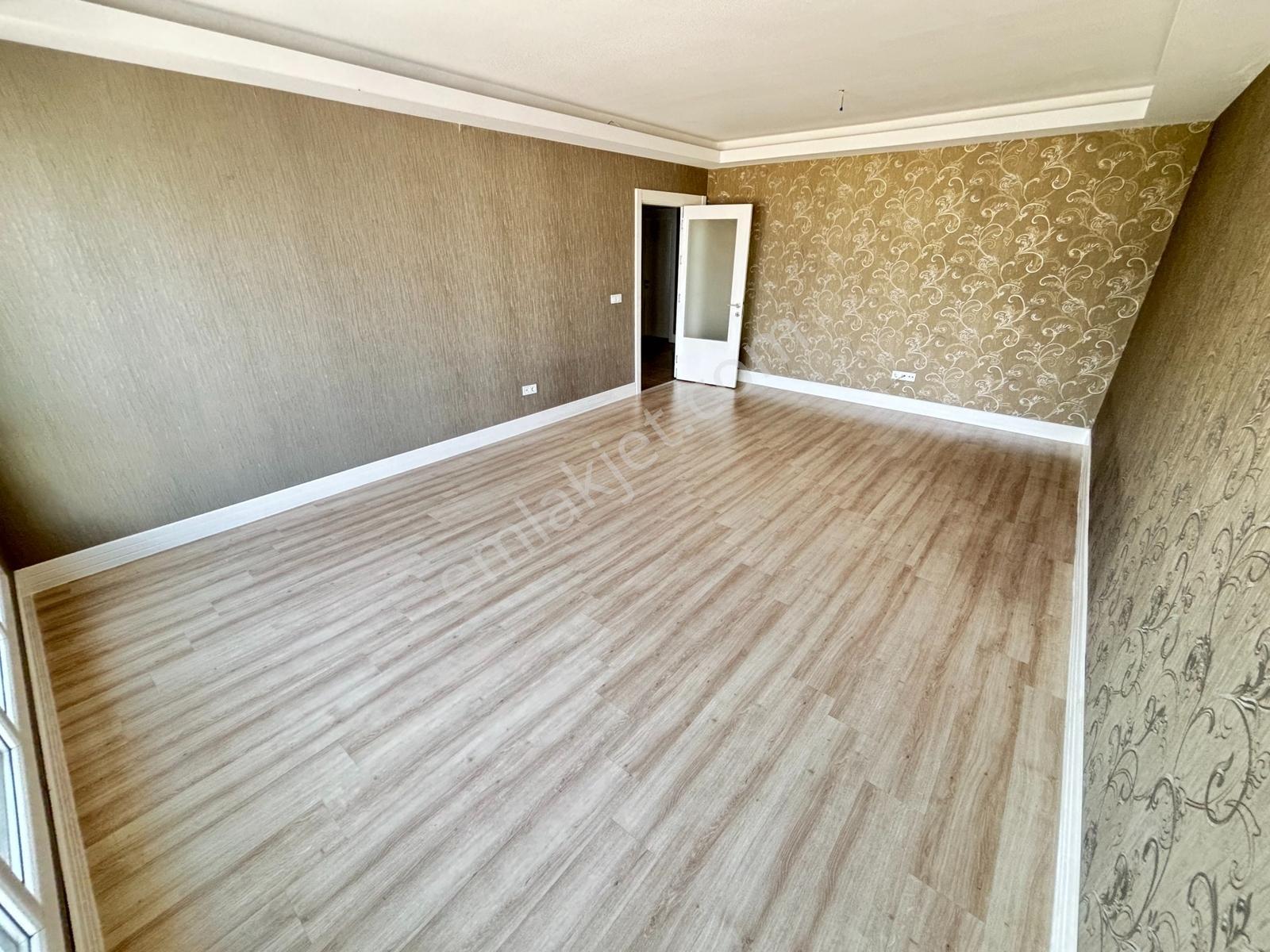 Güvenlikli Sosyal Site Vadikentin En İyi Cephesinde 3+1 Kiralık - Görsel 8