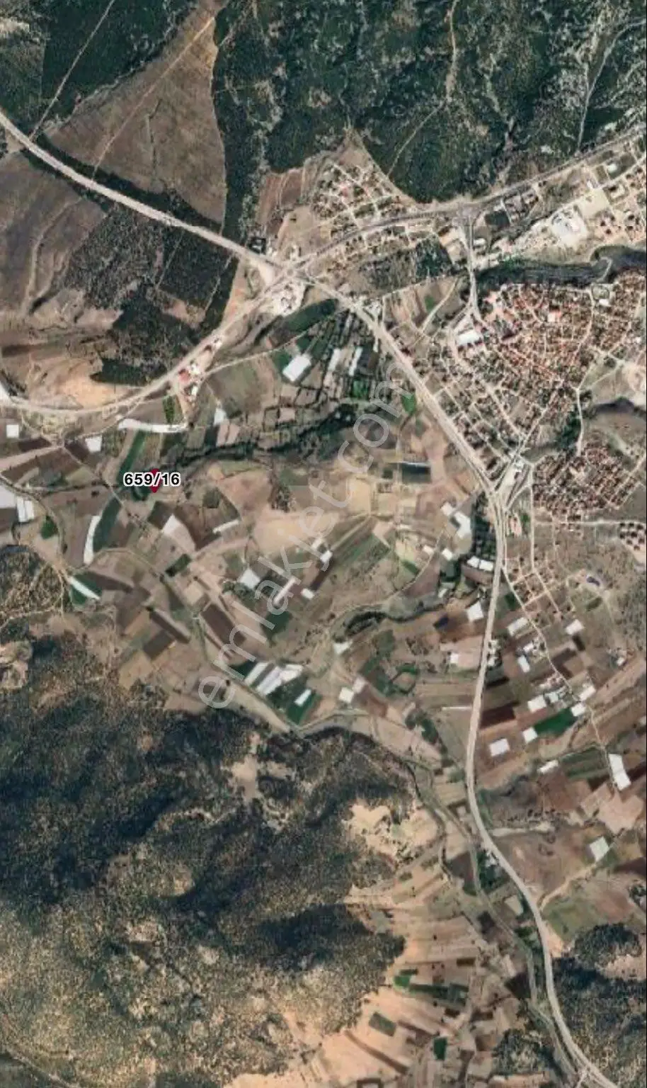 Burdur Çavdır Çınar Mahallesinde Yolu Açık 4054m2 Satılık Tarla