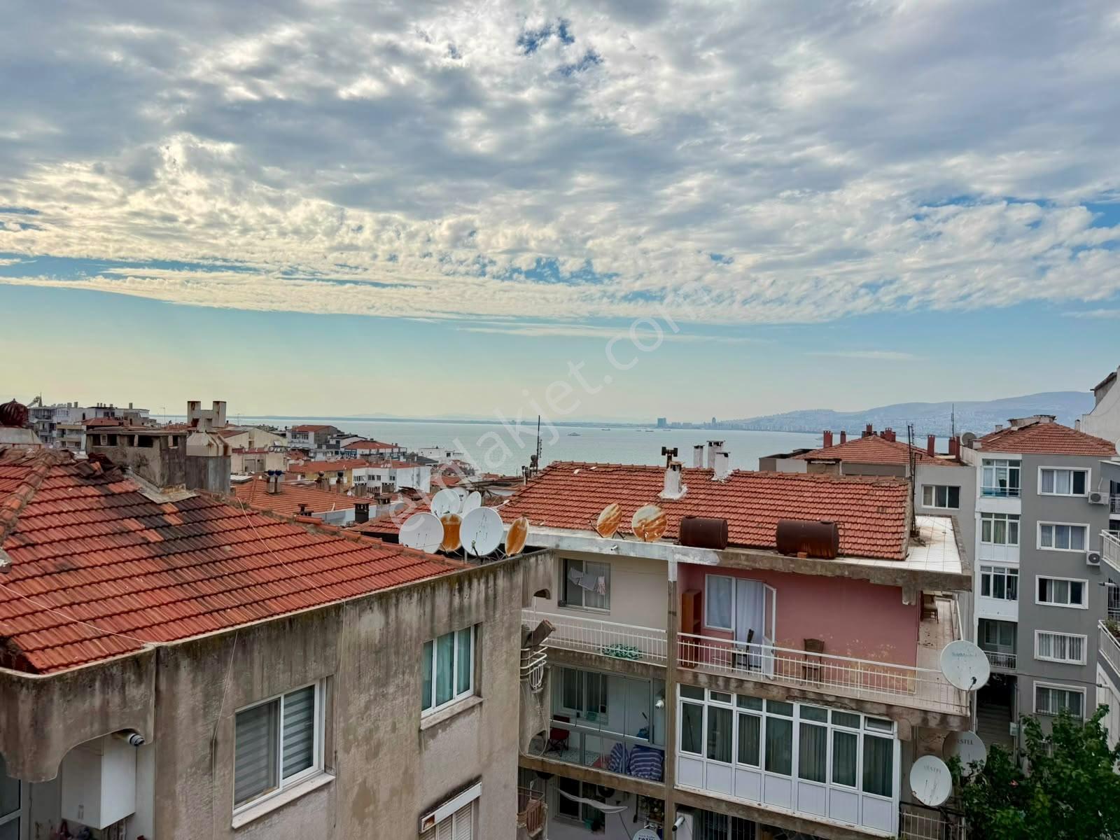 İnönü Cad Hatay Metro Yakını Geniş Ve Ferah 3+1 140 M² Daire - Görsel 5