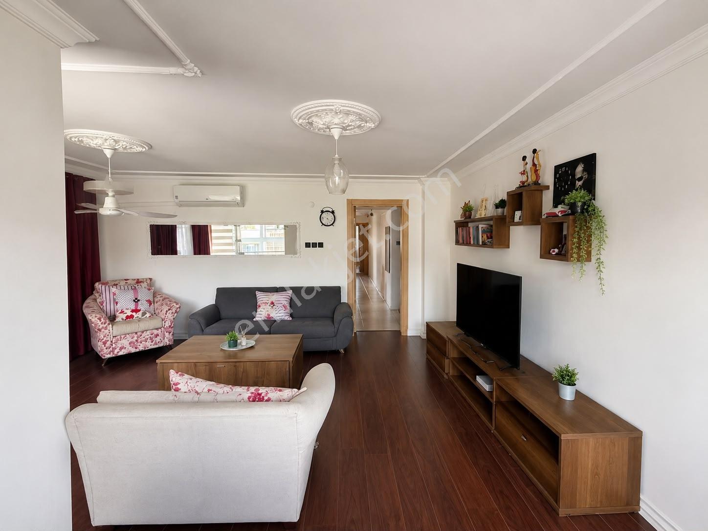 İnönü Cad Hatay Metro Yakını Geniş Ve Ferah 3+1 140 M² Daire - Görsel 13