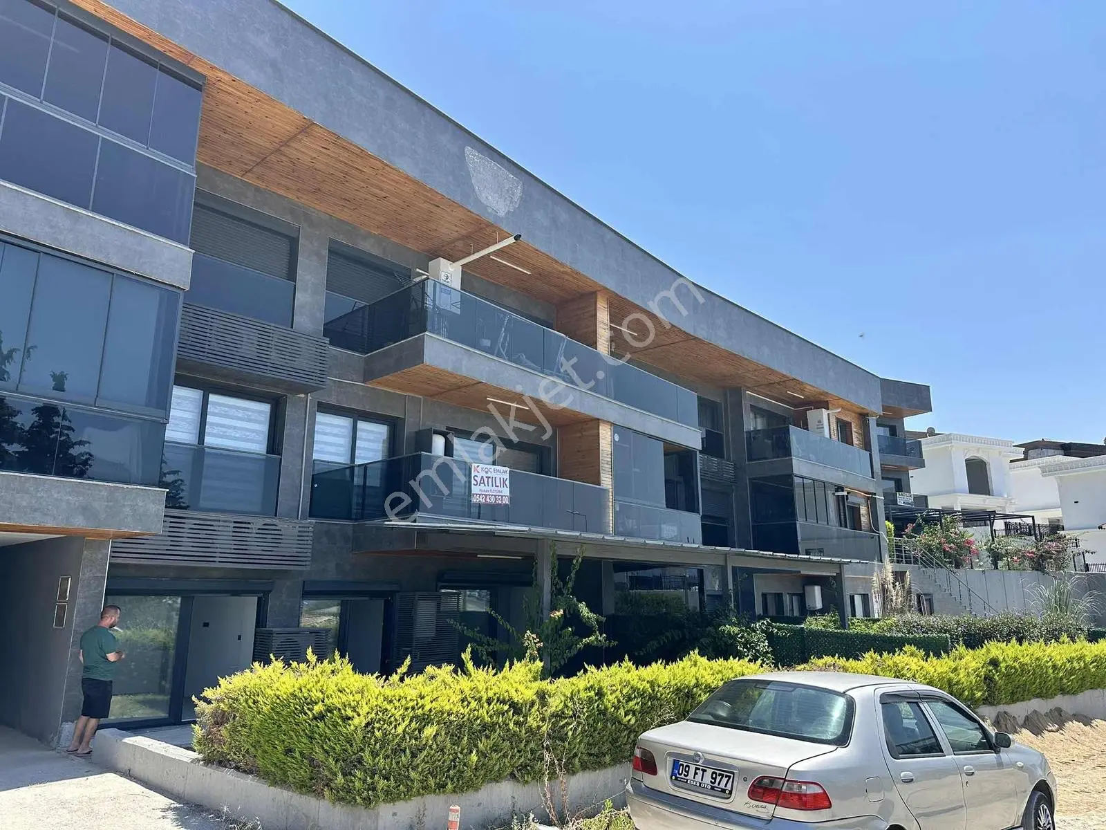 Kuşadası Kadınlardenizi 2+1 Rezidans Full Deniz Manzaralı