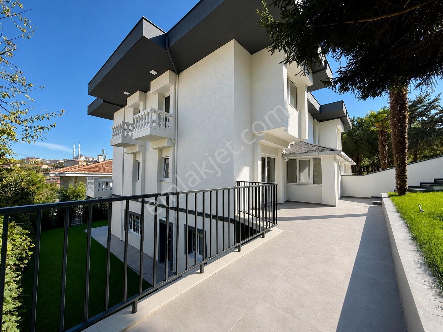 Kısa Süreli!!! Çengelköy Yakın Konumda Masrafsız Tripleks Villa - Görsel 2