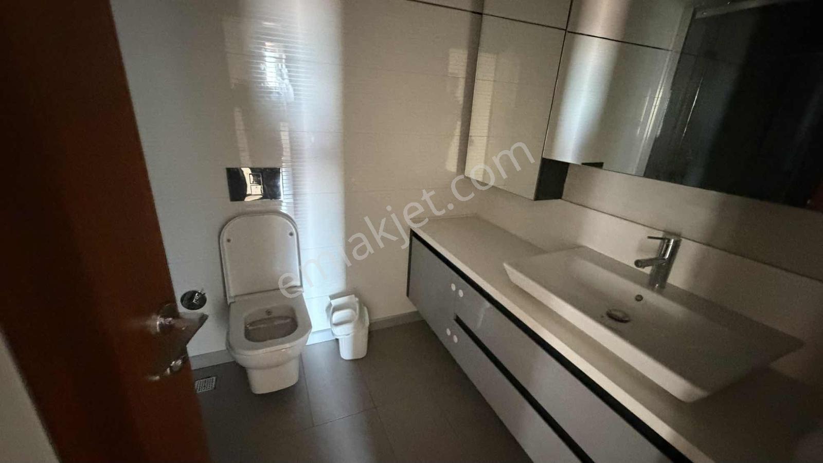 Çiğdem Emlak'tan The İst Veliefendi Sitesinde Kiralık 4+1 Daire - Görsel 13