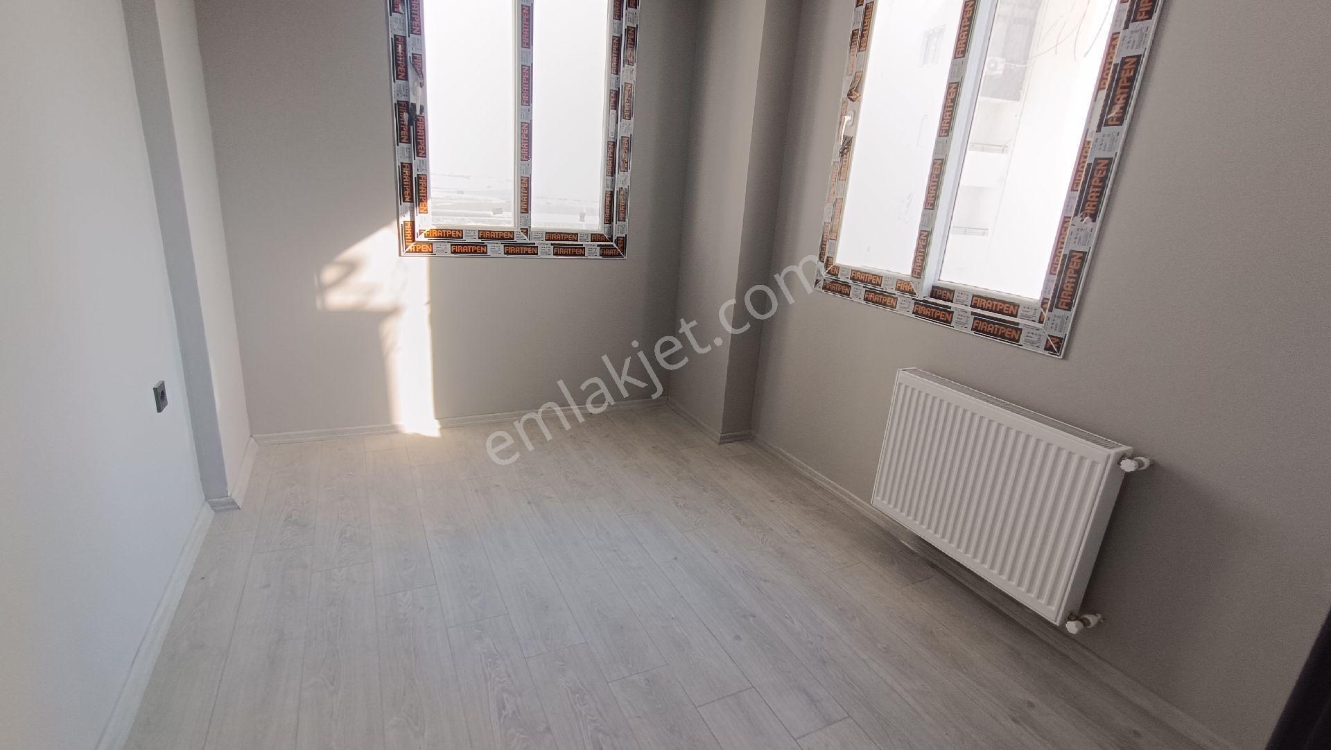 Elif Su Uludağ Mahallesinde Cadde Üzeri 2+1 Kombili Kiralık Daire - Görsel 18