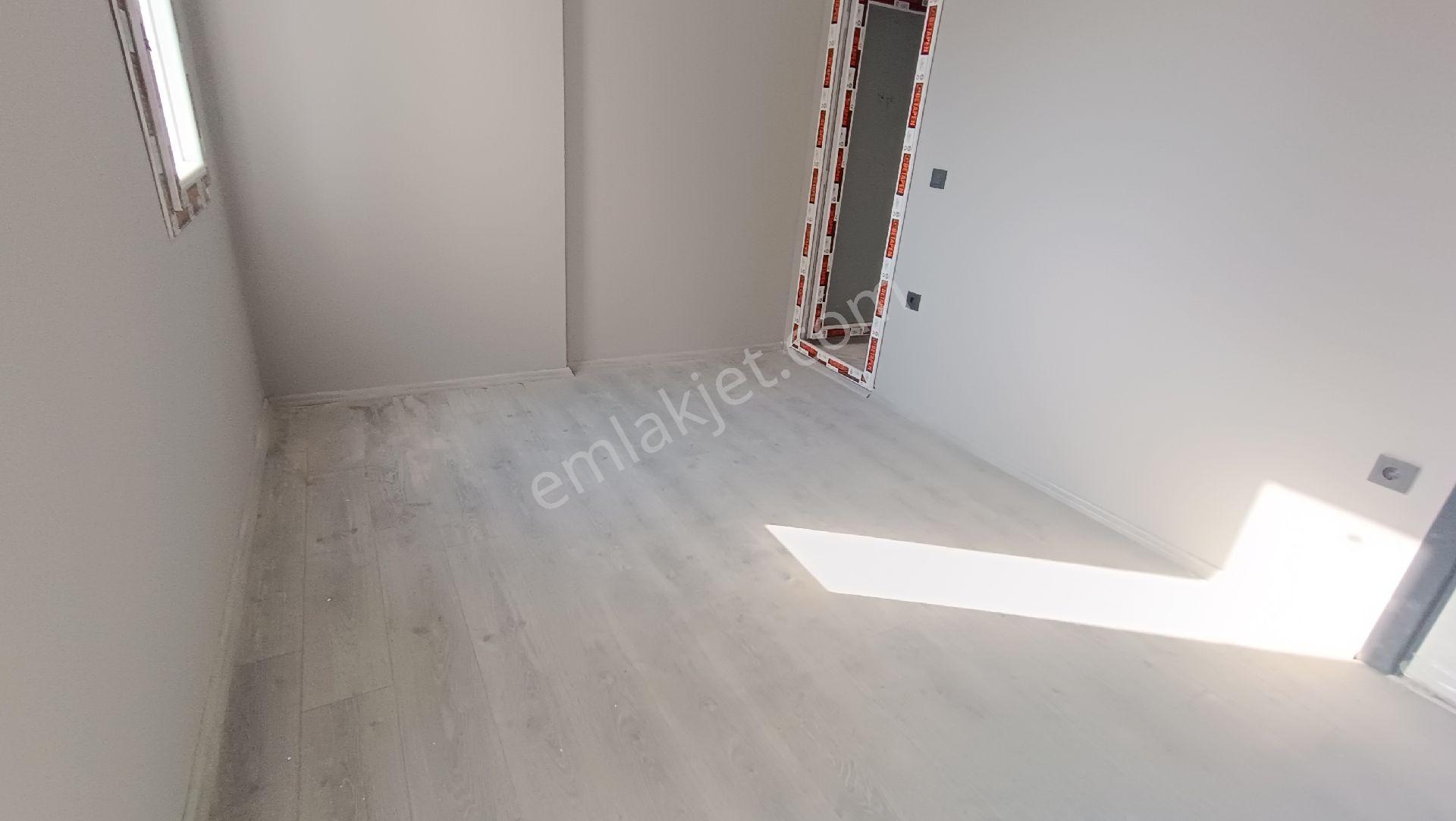 Elif Su Uludağ Mahallesinde Cadde Üzeri 2+1 Kombili Kiralık Daire - Görsel 13